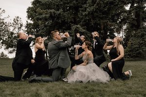 _DSC7499 bridal party drinking in wedding photography